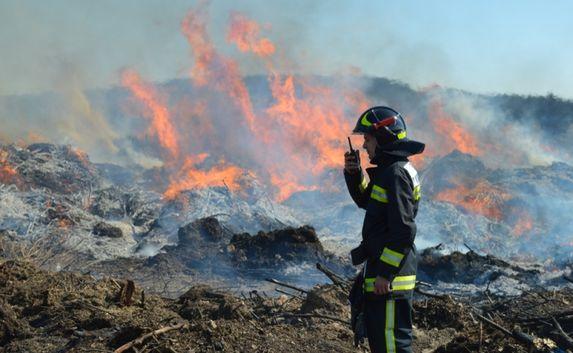 Крупный пожар произошёл в Юхариной балке Севастополя 